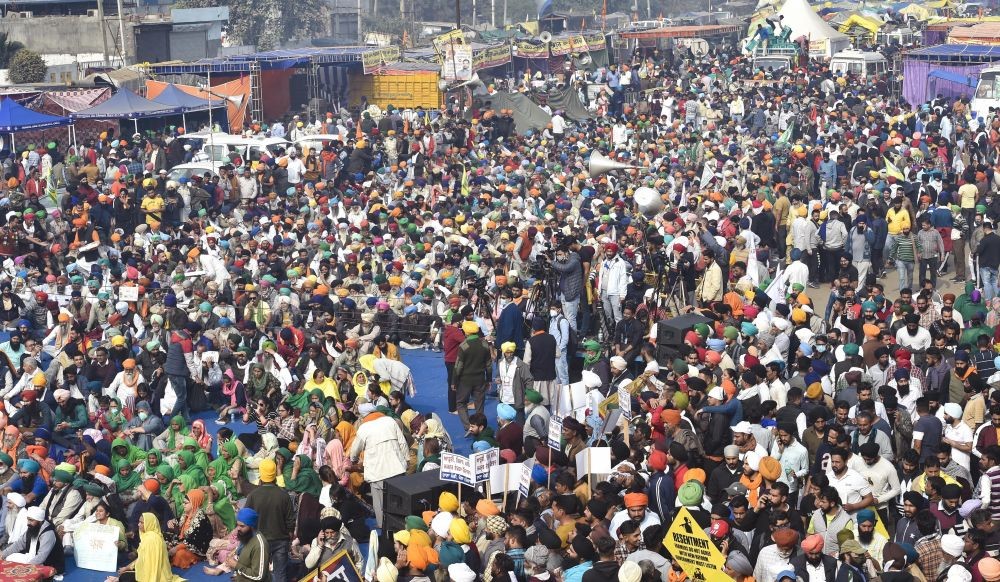 New Delhi: Farmers at Singhu border during their ongoing protest against the Centre's farm reform laws, in New Delhi, Tuesday, Dec. 8, 2020. The farmers have called for a nationwide strike demanding repeal of the agri laws. (PTI Photo/Ravi Choudhary)